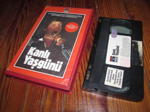 KANLI YAŞGÜNÜ     VHS  KASET