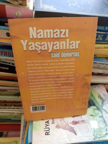 NAMAZI YAŞAYANLAR