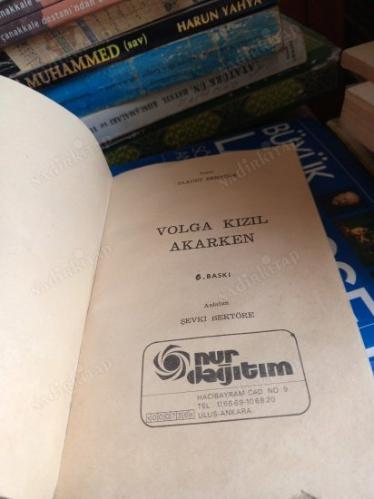 Volga Kızıl Akarken