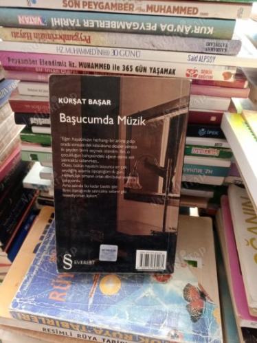 BAŞUCUMDAKİ MÜZİK - CEP BOY