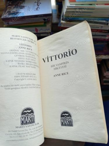 VİTTORİO - BİR VAMPİRİN HİKAYESİ (CEP BOY)