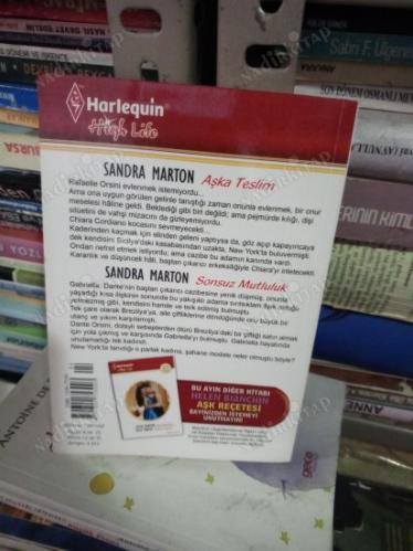 Harlequin / Aşka Teslim - Sonsuz Mutluluk (2 ROMAN 1 ARADA)