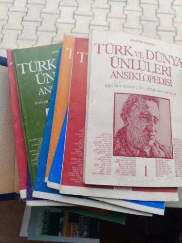 TÜRK VE DÜNYA ÜNLÜLERİ ANSİKLOPEDİSİ / 1.CİLT