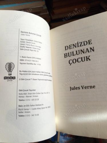 Denizde Bulunan Çocuk
