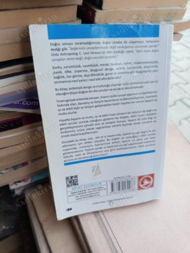 BAŞARILI İNSAN İLİŞKİLERİNDE SORULARIN GİZLİ DİLİ
