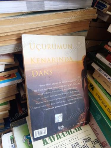 Uçurumun Kenarında Dans