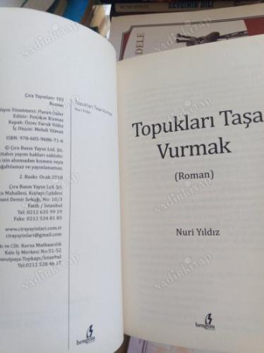 Topukları Taşa Vurmak