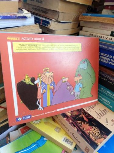 MUZZY IN GONDOLAND- ACTIVITY BOOK 4