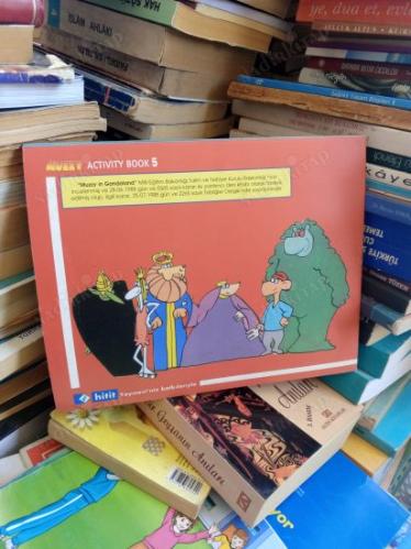MUZZY IN GONDOLAND- ACTIVITY BOOK 5