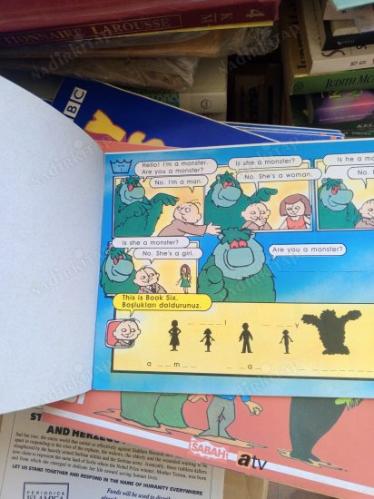 MUZZY IN GONDOLAND- ACTIVITY BOOK 6