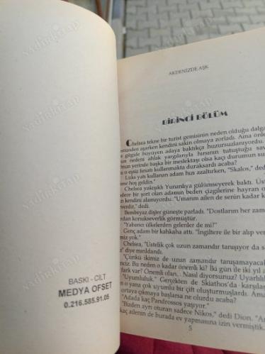 HARLEQUIN (MODERN AŞK ÖYKÜLERİ 1) AKDENİZ'DE AŞK