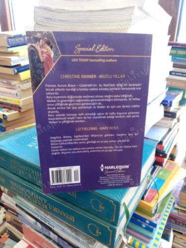 MUTLU YILLAR/KAFE ROSA (2 ROMAN BİR ARADA)