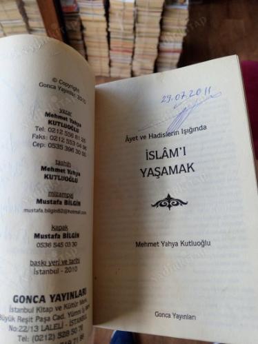 Ayet ve Hadislerin Dışında İslam'ı Yaşamak