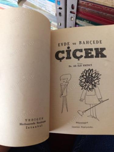 Evde ve Bahçede Çiçek