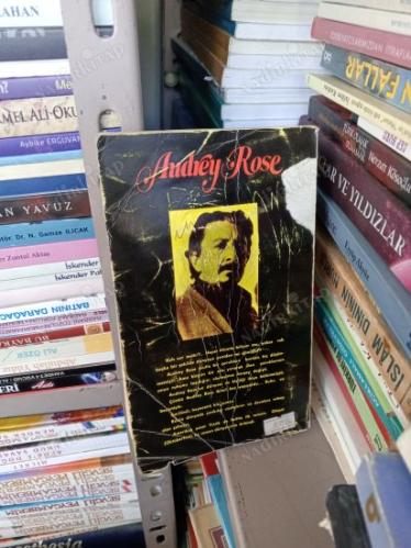 AUDREY ROSE - YENİDEN DÜNYAYA GELİŞİN ROMANI