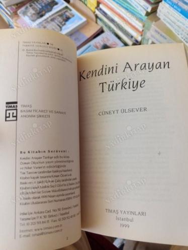 KENDİNİ ARAYAN TÜRKİYE