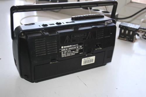 BEKOTEKNİK   ARÇELİK MS-1500 RADYO KASETÇALAR  SORUNSUZ CALISIYOR DETAYLAR ACIKLAMADA (DEMİR RAF 16