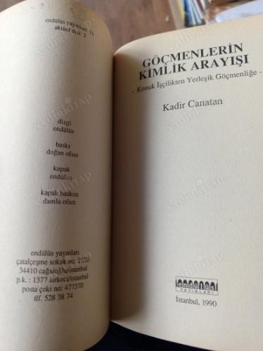 GÖÇMENLERİN KİMLİK ARAYIŞI