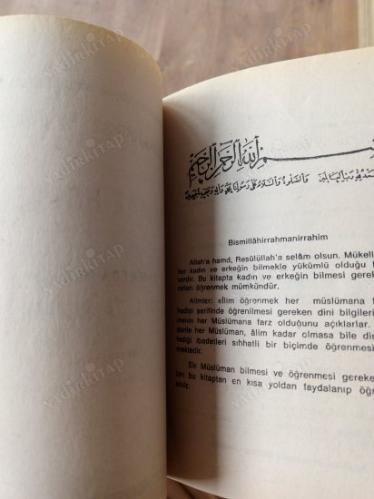 Müslüman Çocuğun Resimli Kolay Namaz Hocası