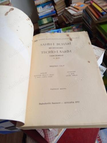 SAHİH-İ BUHARİ MUHTASARI TECRİD-İ SARİH TERCEMESİ VE ŞERHİ BEŞİNCİ CİLT 5