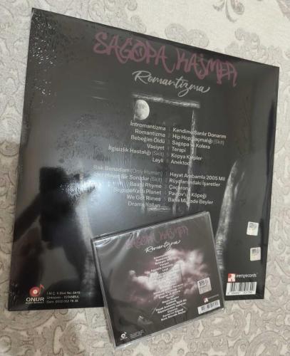 Sagopa kajmer / Romantizma PLAK CD SET (BEDAVA KARGO -SIFIR AMBALAJINDA)