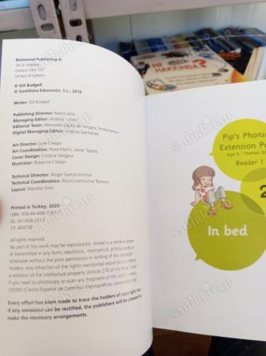 PIPS PHONICS READER 1 ( 2 IN BED )