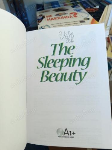 İngilizce Hikaye . Roman . SLEEPİNG BEAUTY ... A1+ .....(cd yok )