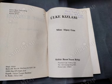 ÜLKE KIZLARI