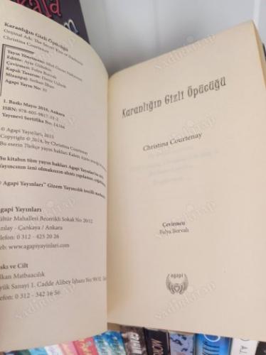KARANLIĞIN GİZLİ ÖPÜCÜĞÜ