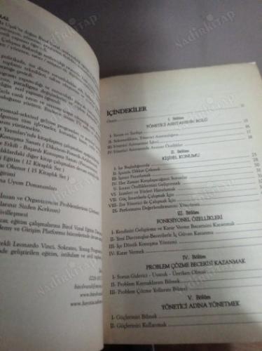 İŞ HAYATINDAN ÖRNEKLERLE YÖNETİCİ ASİSTANLIĞI VE SEKRETERLİK : Vizyon ve İmaj Oluşturma, Protokol, Görgü ve Halkla İlişkiler, Beden Dili, Stres...