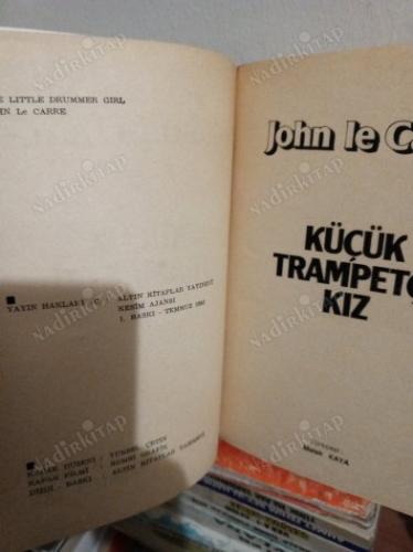 KÜÇÜK TRAMPETÇİ KIZ