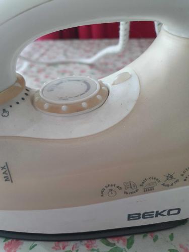 Ütü Beko Çok ucuz çalışıyor.BKK 2137 dijital göstergeli, buharlı