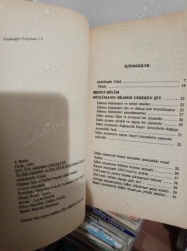 Evlatlarının Cehaleti Alimlerinin Acizliği Karşısında İSLAM