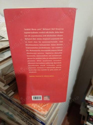 SAFAHAT (ÖZGÜN DİLİYLE VE GÜNÜMÜZ TÜRKÇESİYLE İKİ DİLLİ BASIM)