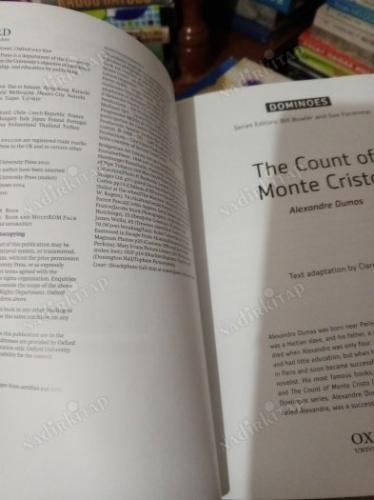 THE COUNT OF MONTE CRİSTO / DOMİNOES, NEW EDİTİON: LEVEL 3: 1,000-WORD VOCABULARY