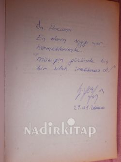 MAVİNİN TÜRKÜSÜ (ŞAİRİNDEN İMZALI)