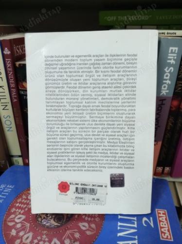 Bilinç Endüstrisinin İktidar ve Siyaset Pratikleri