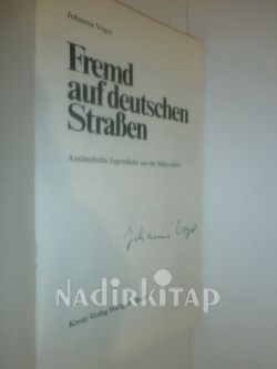 FREMD AUF DEUTSCHEN STRABEN