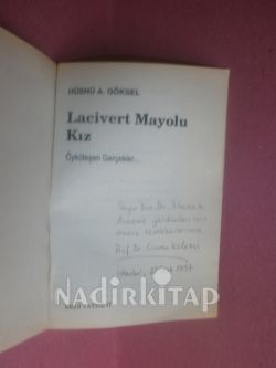 LACİVERT MAYOLU KIZ