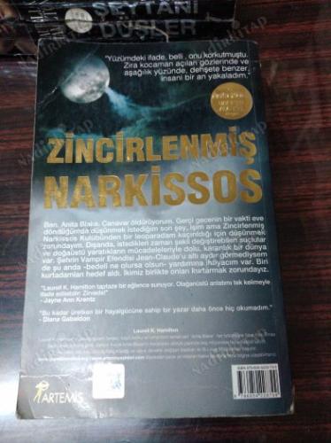 ZİNCİRLENMİŞ NARKiSSOS