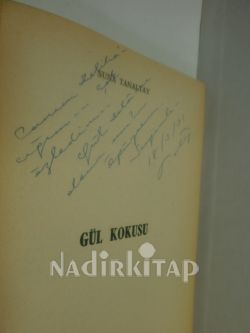 GÜL KOKUSU İMZALI