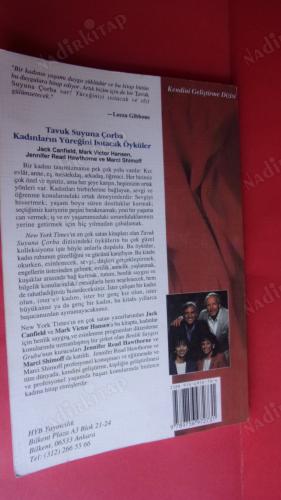 TAVUK SUYUNA ÇORBA - KADINLARIN YÜREĞİNİ ISITACAK ÖYKÜLER (78 ÖYKÜ)