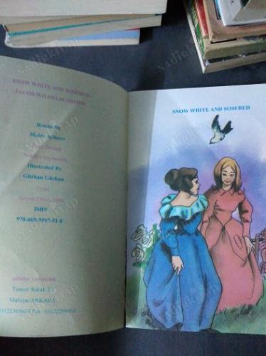 SNOW WHITE AND ROSERED LEVEL 2