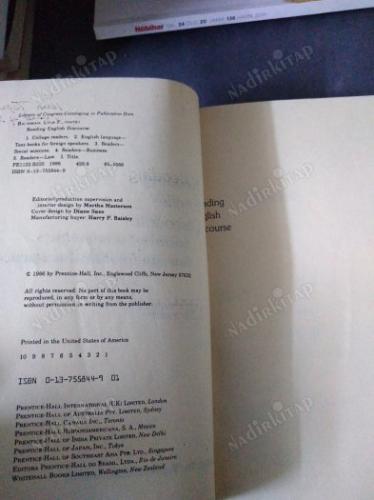 Reading English Discourse: Business, Economics, Law, and Political Science