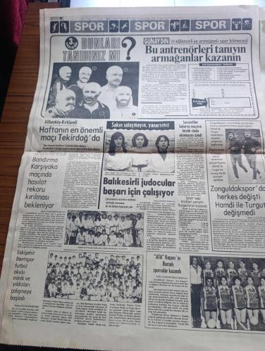 Günaydın Gazetesi - Turkish Newspaper - 20 Mayıs 1981 - Atatürk'ün evinin üstüne uçakla dalışlar yapan Yunanlı bomba atacağını söyleyince ortalık karıştı - deli Yunanlı İlias Diamantopulos olay sırasında Cesne tipi uçak kullandı fotoğraf - Deli Yunanlı İlias Diamantopulos selanik'teki Atatürk törenini alt üst etti - Bin üçyüz altmış öğrencinin meydana getirdiği canlı Atatürk tablosu Fotoğrafı - en parlak 19 Mayıs Bayramı kutlamaları Bu yıl yapıldı - Atatürk'ün doğumunun 100'üncü yıldönümü nedeniyle  Samsunda yaptırılacak olan ilk adım Atatürk anıtı'nın temeli Kenan Evren tarafından atıldı Fotoğrafı - Kenan Evren terör tüm insanlıkla birlikte Türk gençliğini de hedef aldı dedi - İngiliz BBC televizyonunda Atatürk'e dil uzatılması tepki yarattı - Türkiye'de Doğan Amerikalı ünlü yazar William Saroyan öldü Fotoğrafı - Atatürk'ün 100'üncü doğum yılı nedeniyle bastırılan altın ve gümüş hatıra paralar bugün satışa çıkarılıyor - Kıbrıs Türk Federe devletinde 19 Mayıs kutlaması - 19 Mayıs 1919
