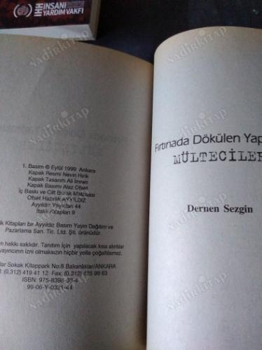 Fırtınada Dökülen Yapraklar Mülteciler