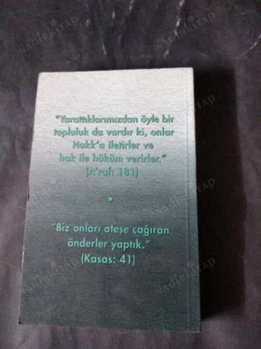 Hazret-i Allah'ın Sevdiği Seçtiği Kullarla , Riyakarların ve Sahtekarların İç Durumları