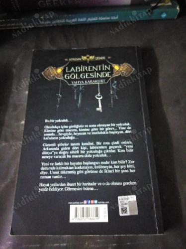 Labirentin Gölgesinde