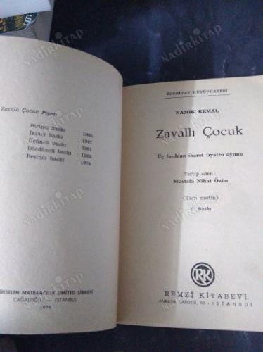 Zavallı Çocuk [Üç Fasıldan İbaret Tiyatro Oyunu]