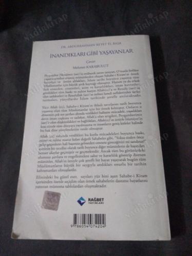 İnandıkları Gibi Yaşayanlar